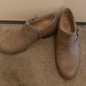 Brand new, never worn, bootie.